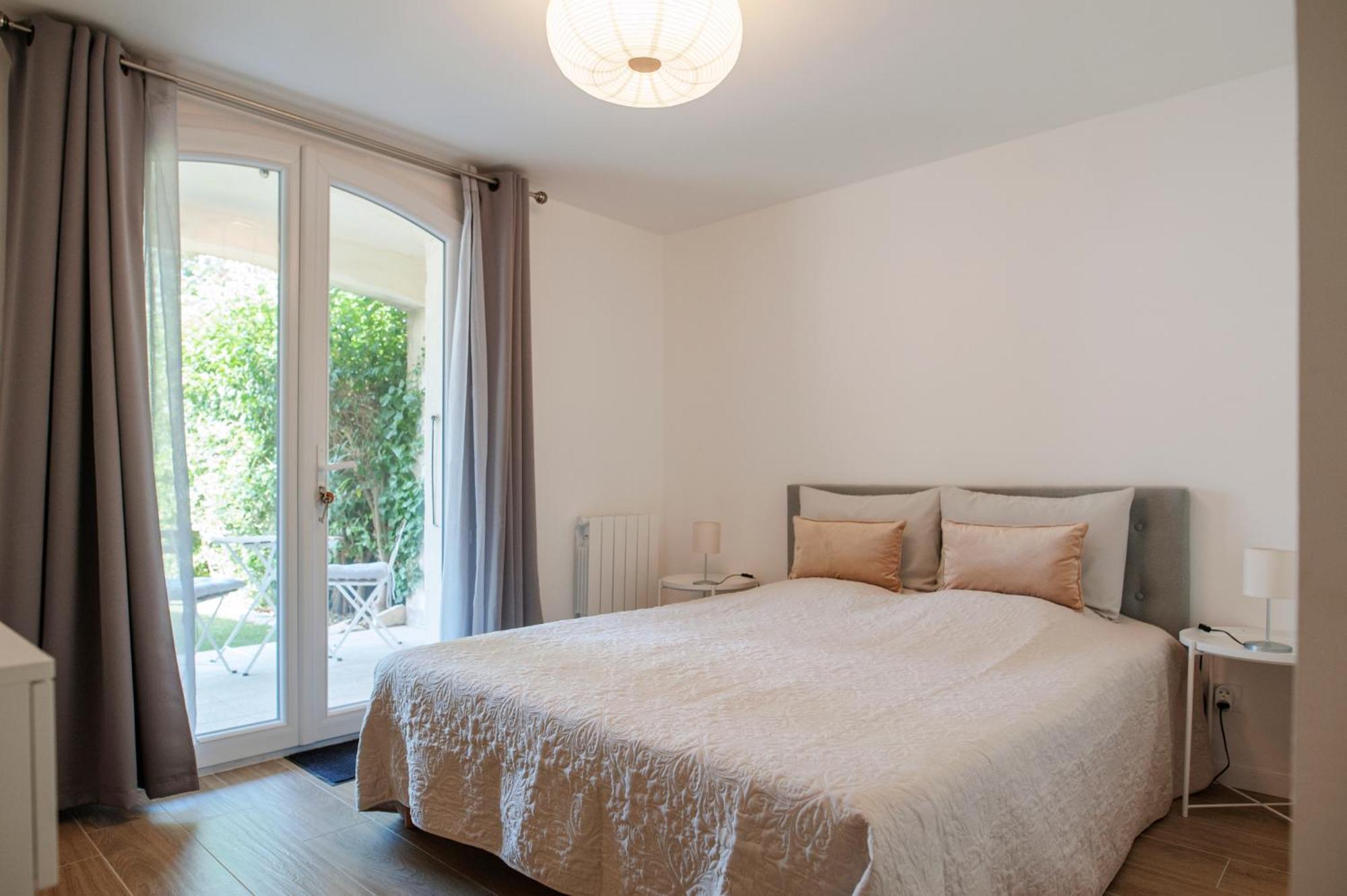 Bed and Breakfast Le Solaret Сет Экстерьер фото