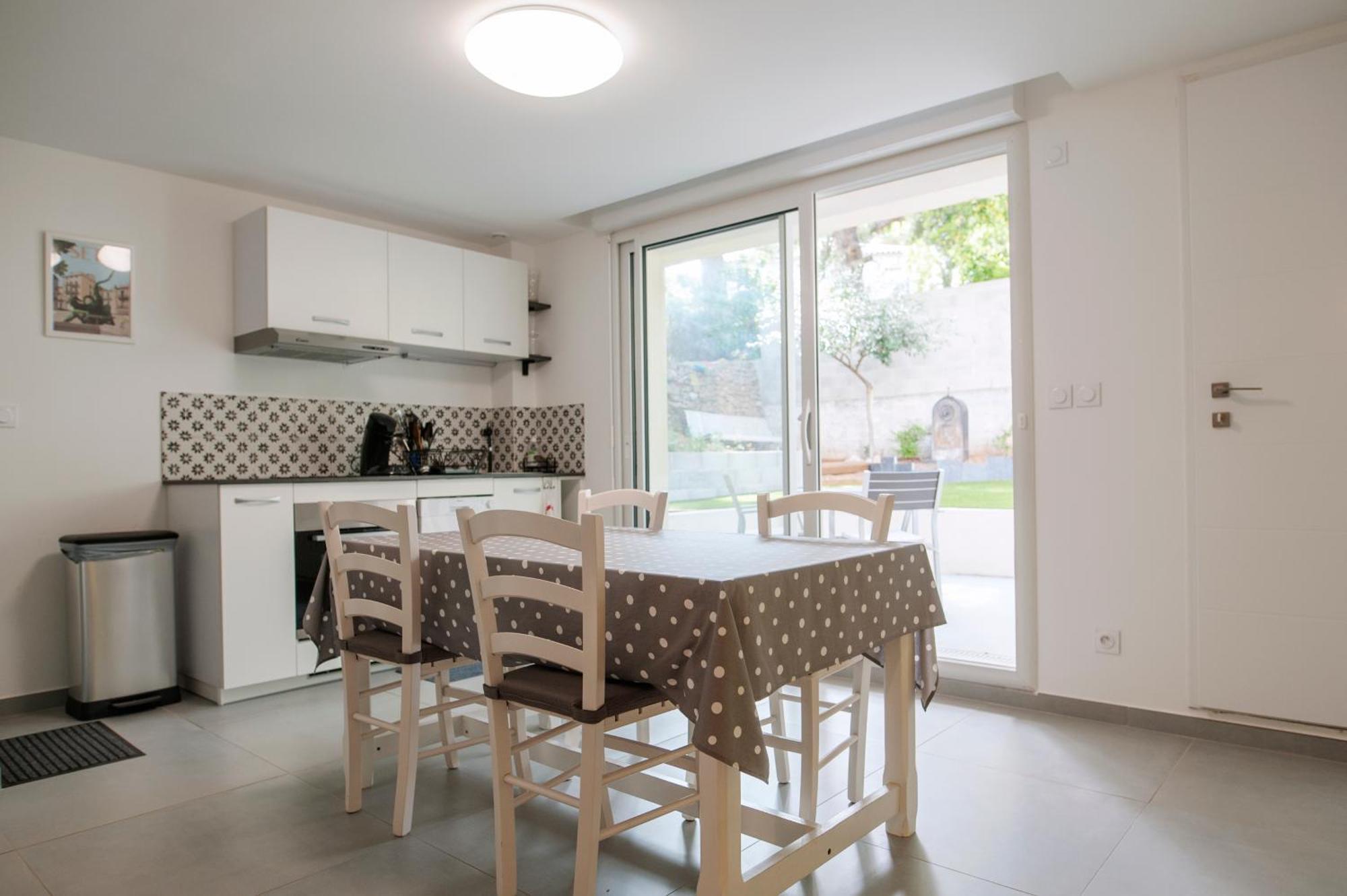 Bed and Breakfast Le Solaret Сет Экстерьер фото